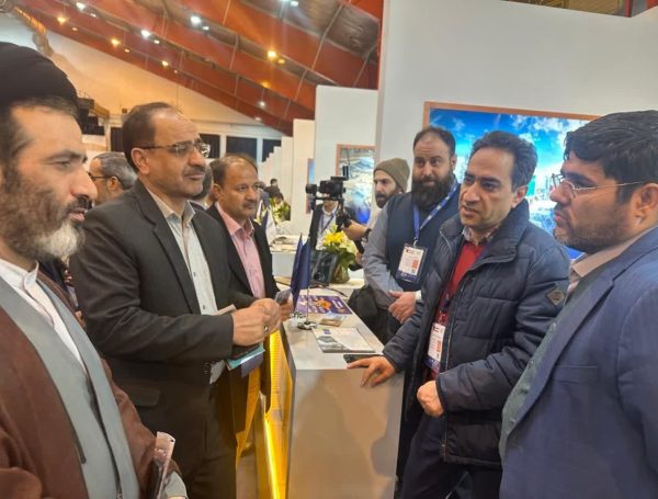 بازدید نمایندگان مجلس شورای اسلامی از نمایشگاه توسعه صنعت مس در چشم‌انداز طرح کیمیا